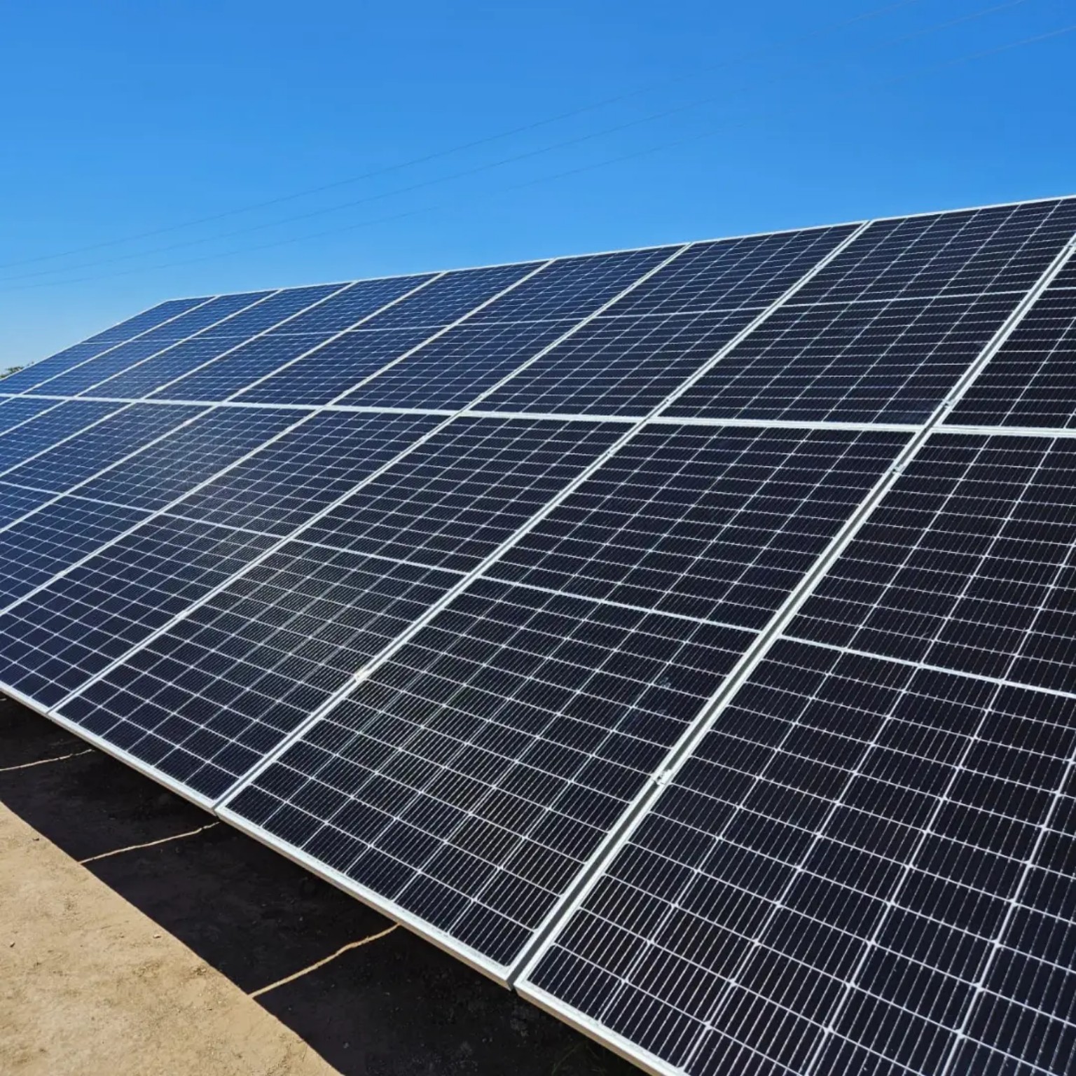Instalación fotovoltaica de gran capacidad para comercio de alto consumo